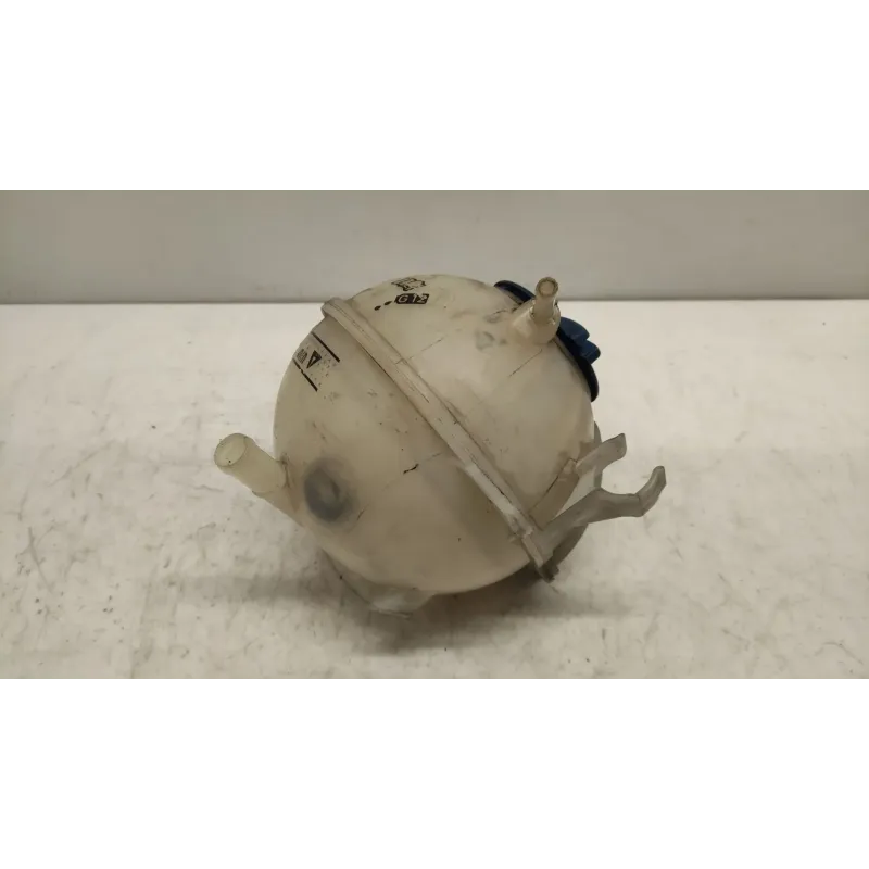 Vase expansion volkswagen golf 5 v