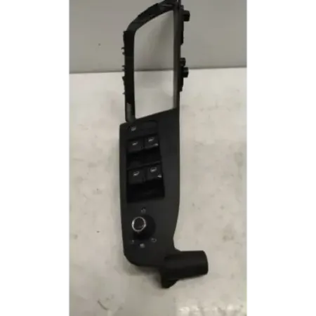 Commande leve-glace porte avant gauche audi a4 8k