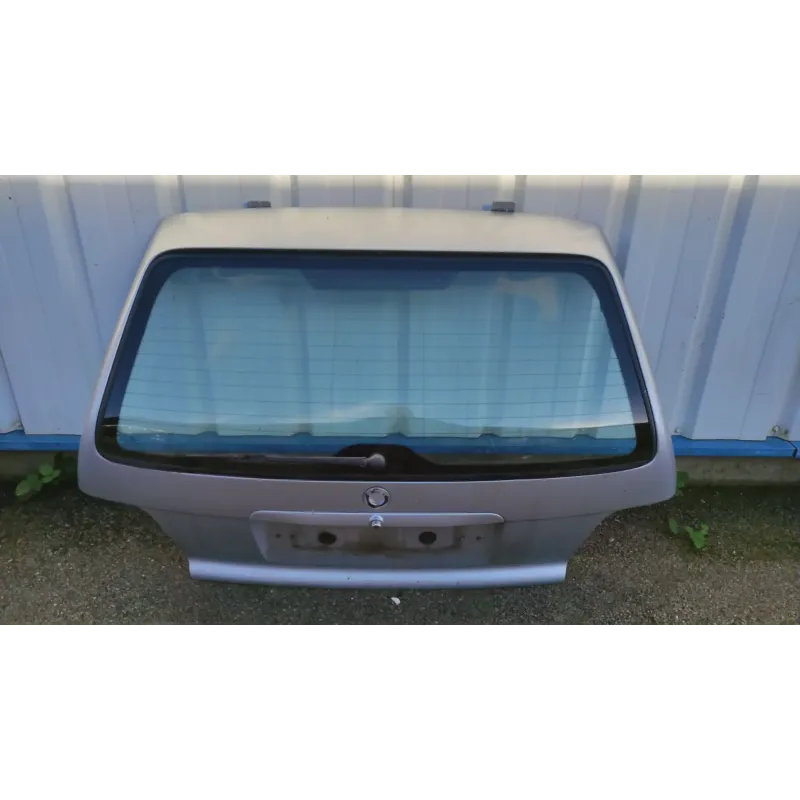 Malle / hayon / coffre bmw serie 3 e36
