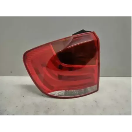 Feu arriere gauche bmw x1 e84