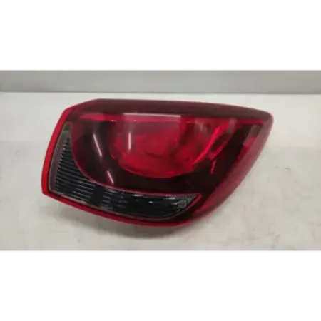 Feu arriere droit mazda 2 1.5 mzr