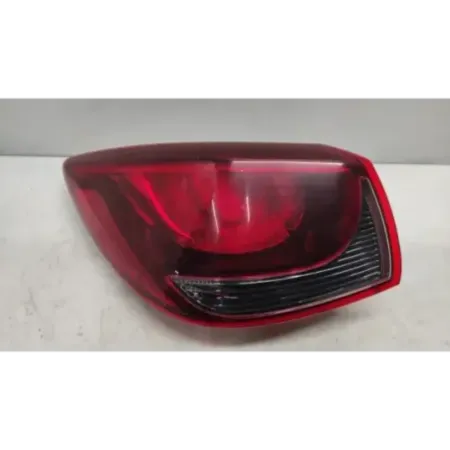 Feu arriere gauche mazda 2 1.5 mzr
