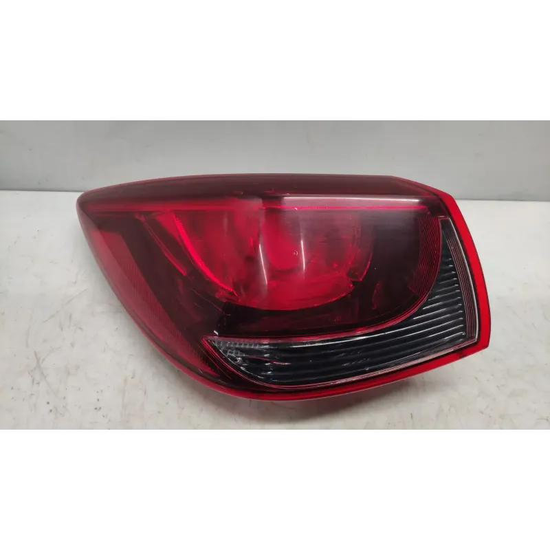 Feu arriere gauche mazda 2 1.5 mzr
