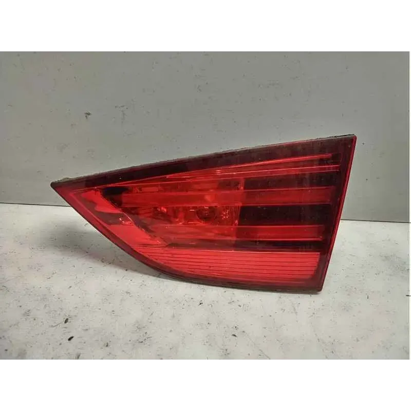 Feu arriere interieur droit bmw x1 e84