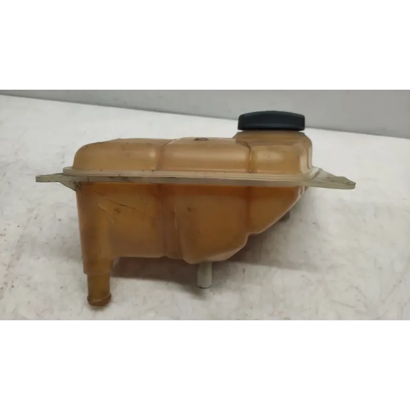 Vase expansion audi a6 4b