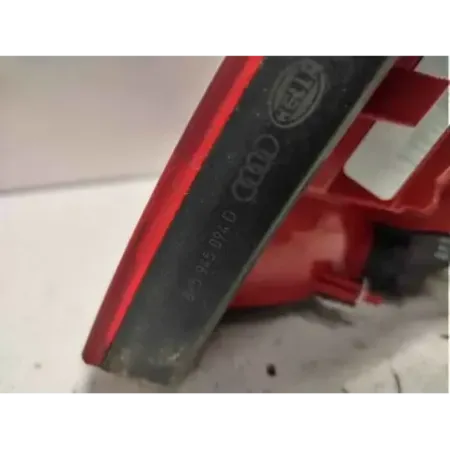 Feu arriere interieur droit audi a4 8k b8