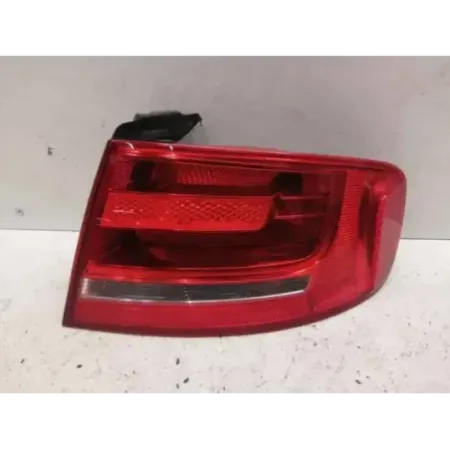 Feu arriere droit audi a4 8k b8