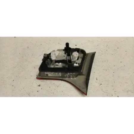 Feu arriere interieur gauche audi a4 8e b6/b7