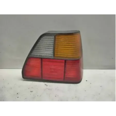 Feu arriere droit volkswagen golf 2 ii