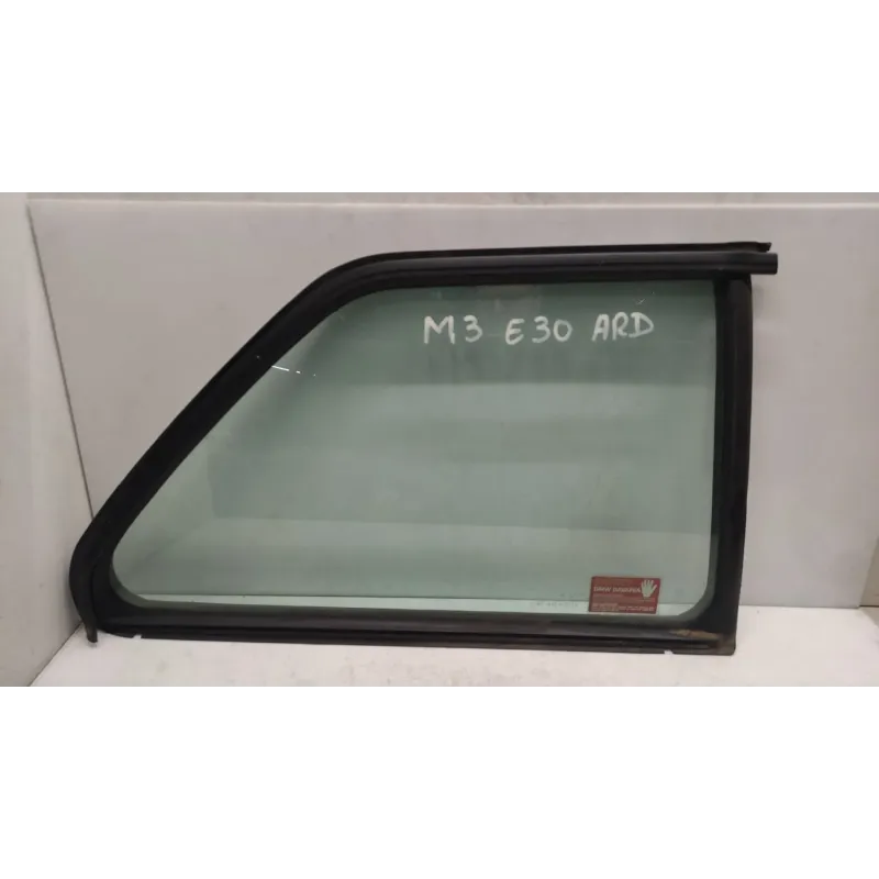 Custode arriere droite bmw m3