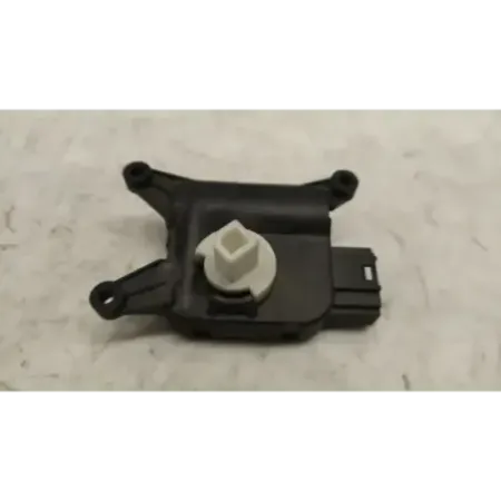 Moteur volet de chauffage volkswagen golf 5 v