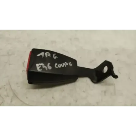 Ancrage ceinture arriere gauche bmw serie 3 e36