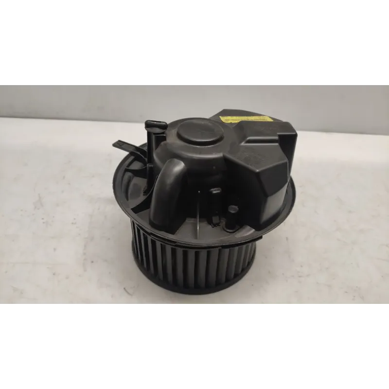 Ventilateur de chauffage volkswagen golf 5 v