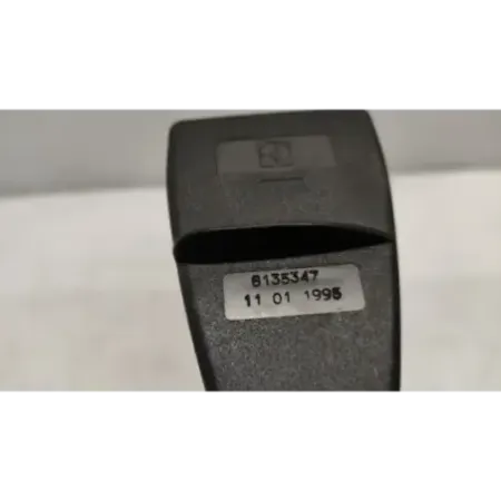 Ancrage ceinture arriere gauche bmw serie 3 e36