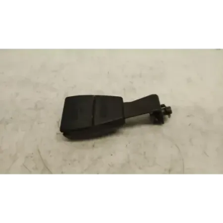 Ancrage ceinture arriere gauche bmw serie 3 e36