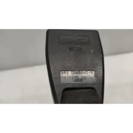 Ancrage ceinture arriere gauche et centrale bmw serie 3 e36