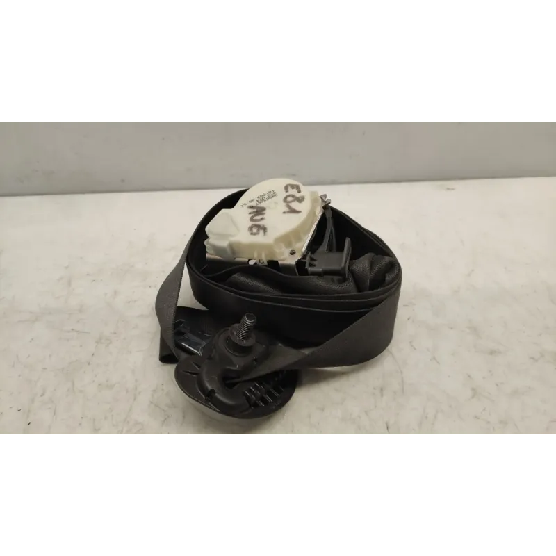 Ceinture avant gauche bmw serie 1 e87/e81