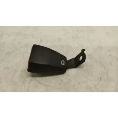 Ancrage ceinture arriere droit bmw serie 3 e36