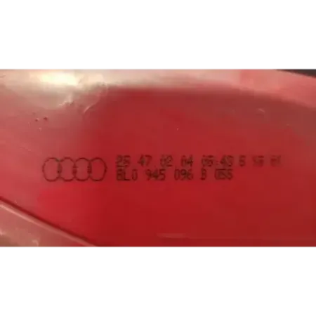 Feu arriere droit audi a3 8l
