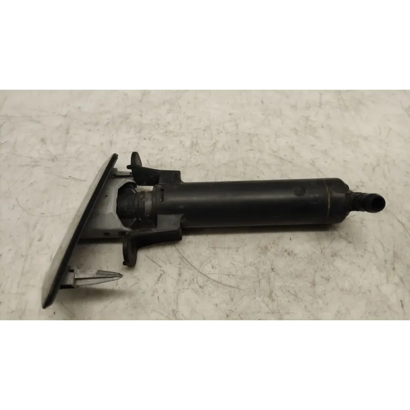 Gicleur lave-phare avant gauche audi a3 8v