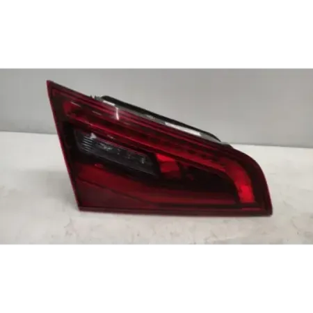 Feu arriere interieur gauche audi a3 8v