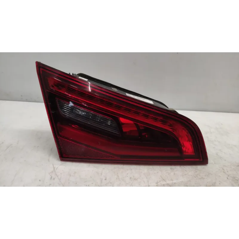 Feu arriere interieur gauche audi a3 8v