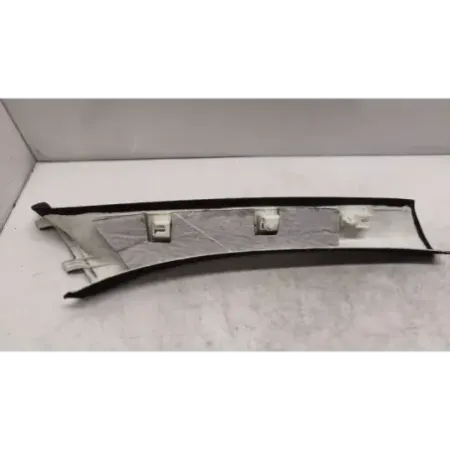 Montant de pare brise avant gauche bmw serie 1 f20/f21