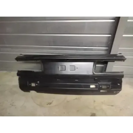 Tole coffre bmw serie 3 e30