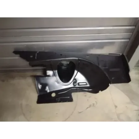 Passage de roue avant droit bmw serie 3 e30