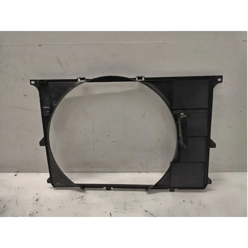 Buse ventilateur bmw serie 7 e32