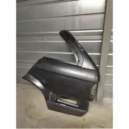 Aile arriere gauche bmw serie 3 e30