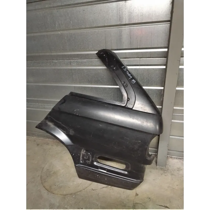 Aile arriere gauche bmw serie 3 e30