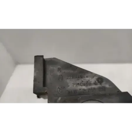 Support droit pare-choc avant bmw serie 3 e46