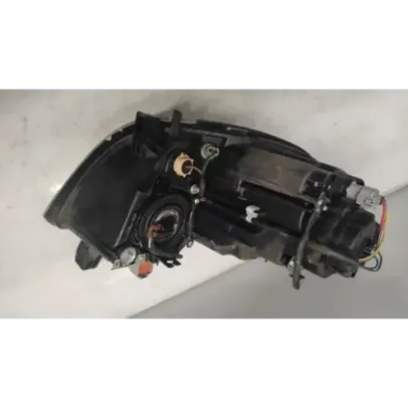 Phare gauche peugeot ion