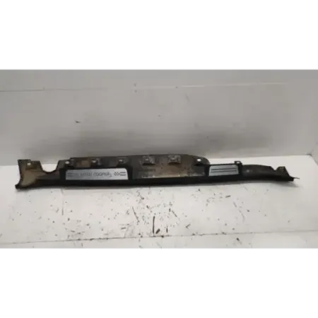 Bas de caisse gauche mini countryman r60