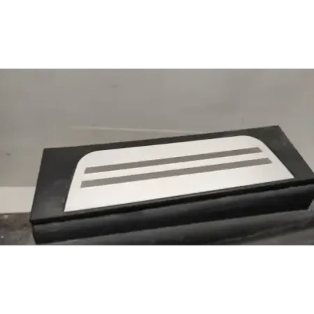 Bas de caisse gauche mini countryman r60