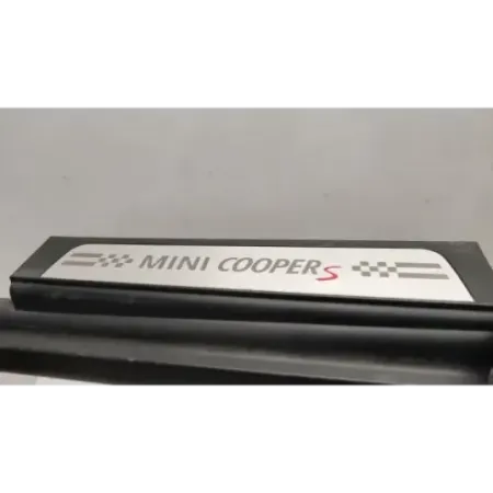 Bas de caisse gauche mini countryman r60