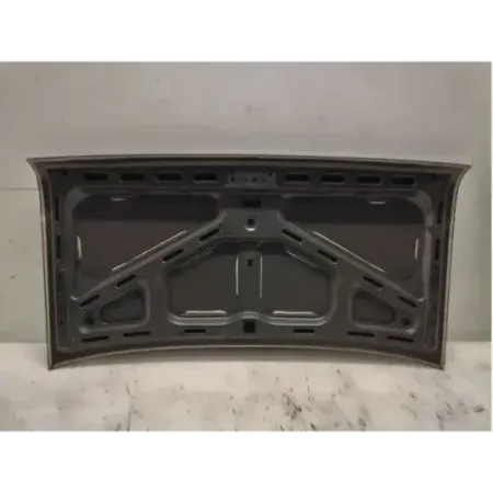 Malle / hayon / coffre bmw serie 5 e12