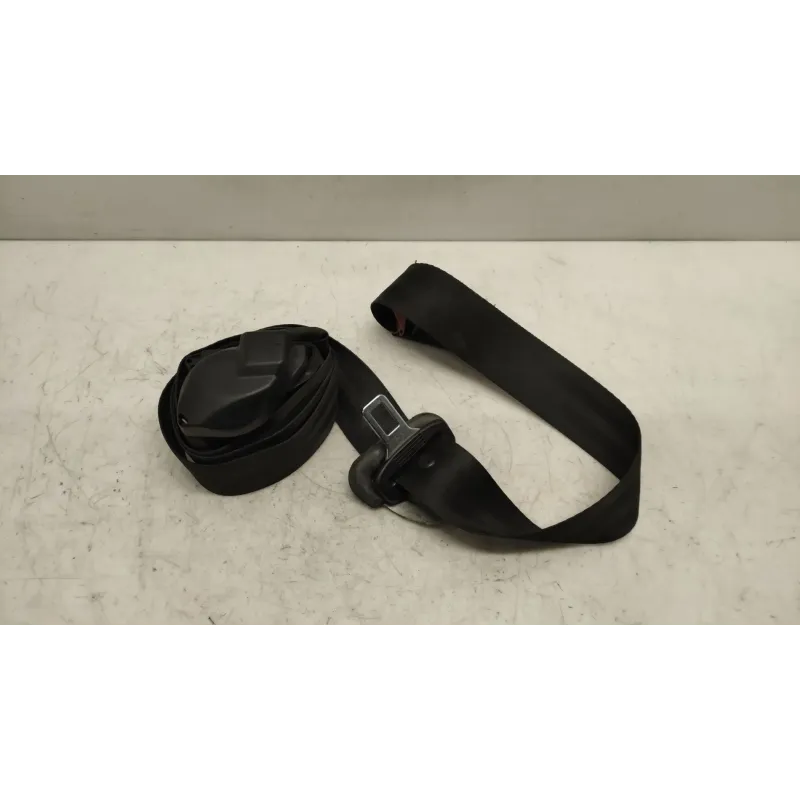 Ceinture avant gauche volkswagen golf 2 ii