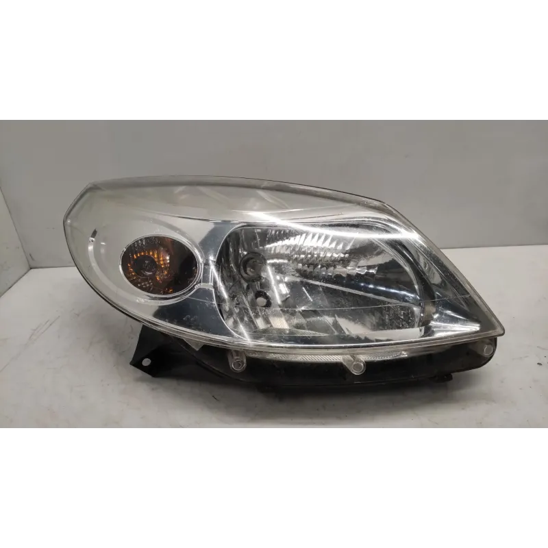 Phare droit dacia sandero 1 i