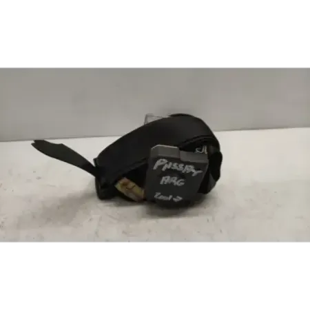 Ceinture arriere gauche volkswagen passat 3b b5