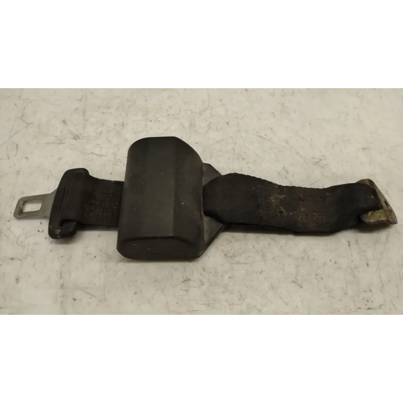 Ceinture centrale arriere volkswagen golf 1 i