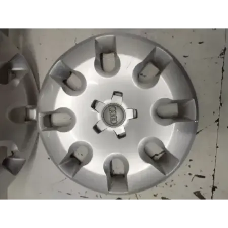 Enjoliveur de roue audi a1 8x