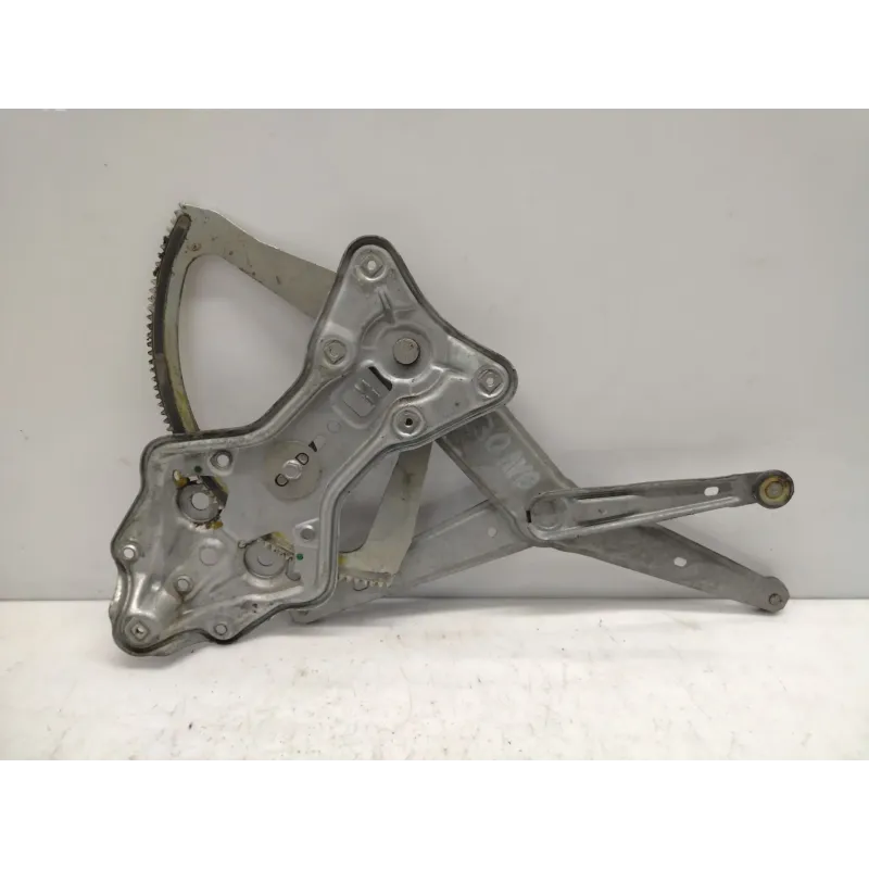 Leve-vitre avant droit bmw serie 3 e30