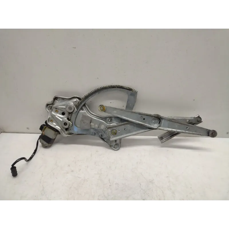 Mecanisme + moteur de leve-glace avant droite bmw serie 3 e30