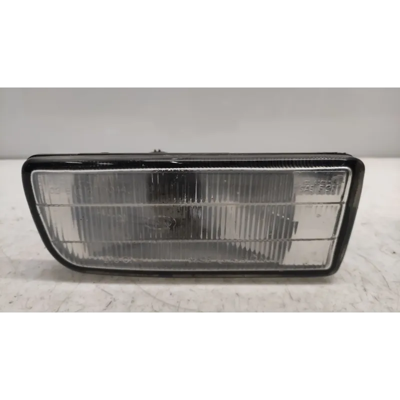 Phare anti-brouillard droit bmw serie 3 e36