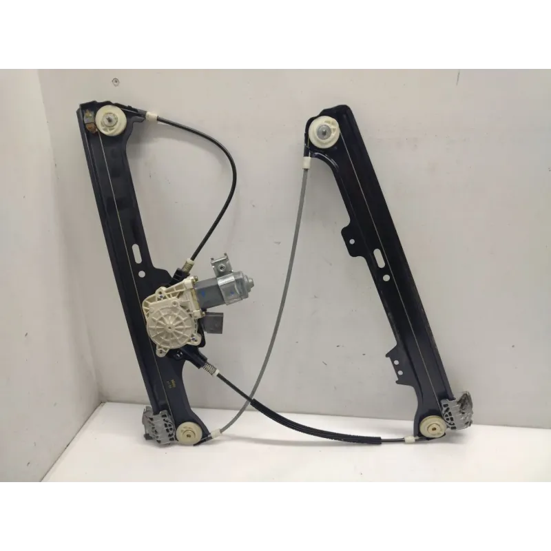 Mecanisme + moteur de leve-glace avant droite bmw serie 5 e60/e61