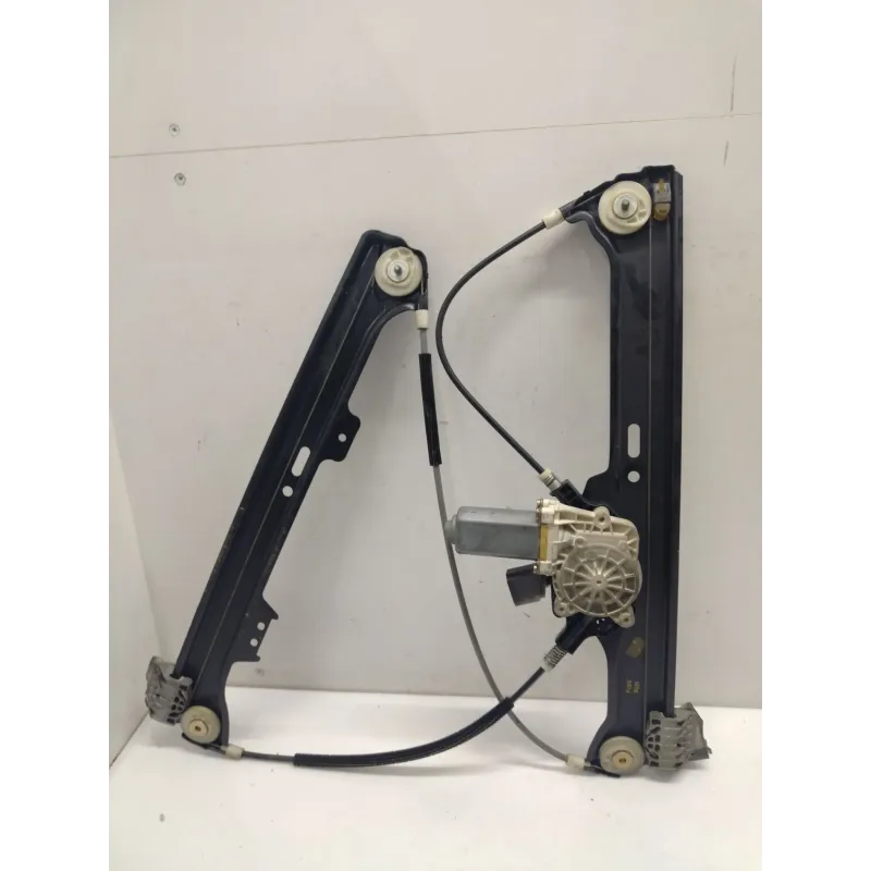 Mecanisme + moteur de leve-glace avant gauche bmw serie 5 e60/e61