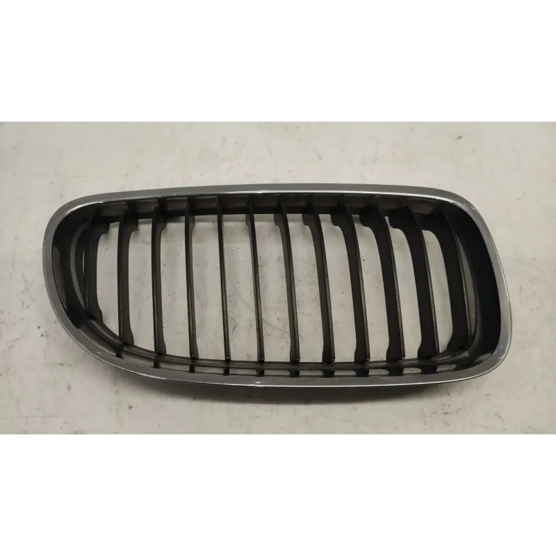 Calandre droit bmw serie 3 e90/e91