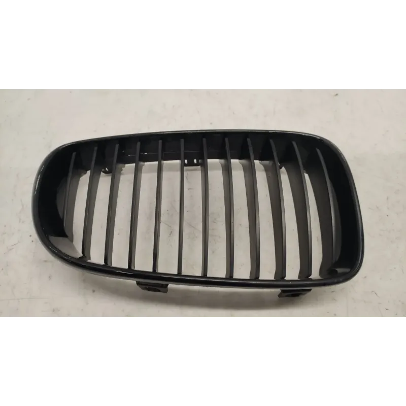 Calandre droit bmw serie 1 e82/e88
